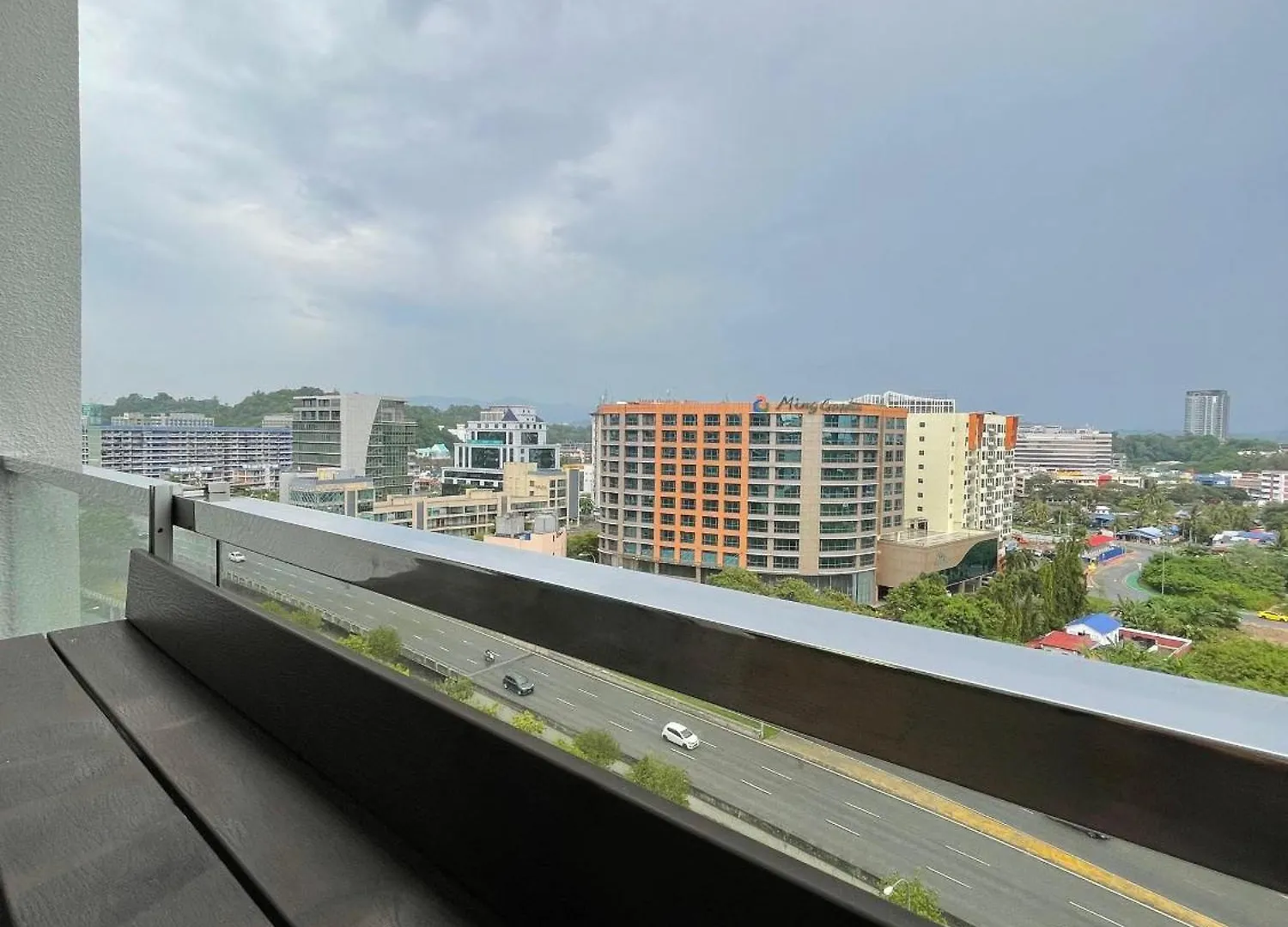 Stylish 3 Bedroom Cityview Balcony - Imago The Loft - 5-9Pax 0*, Kota Kinabalu